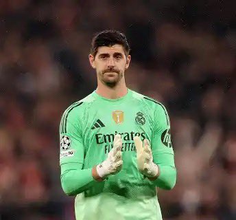 7Mely4's tweet image. El único que merece respeto , Los demás se pueden ir todos a tomar por culo .