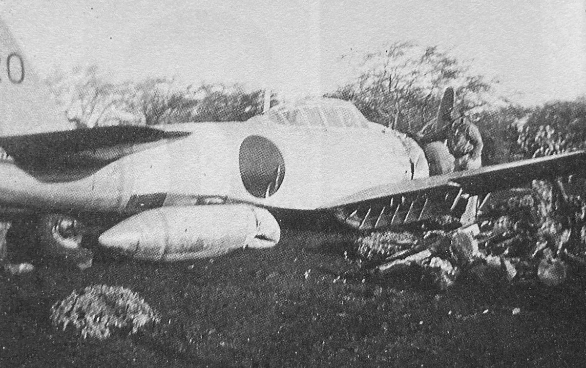 1941年12月8日 ニイハウ島事件 零戦1機(西開地重徳一飛曹)はニイハウ島