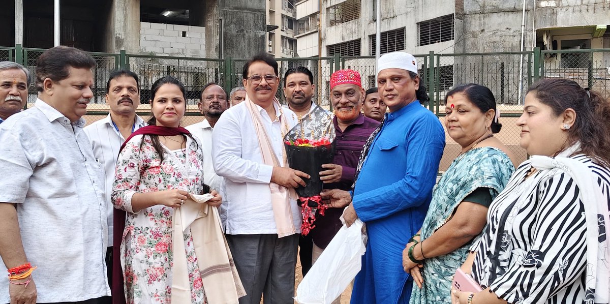 KhanHaroo3817's tweet photo. रियाब सोसायटी,कुरेशी कंपाउंड बहेराम बाग येथील बृहन्मुंबई महानगरपालिकेच्या उद्यानाचे सौंदर्यीकरण व नुतनीकरणाचे काम महानगरपालिका निधीतून आणि शिवसेना(उध्दव बाळासाहेब ठाकरे)वर्सोवा विधानसभेचे कार्यकुशल,कार्यतत्पर,लोकप्रिय आमदार हारून खान साहेब यांच्या प्रयत्नाने करण्यात आले #versova https://t.co/CPkNLJur4h