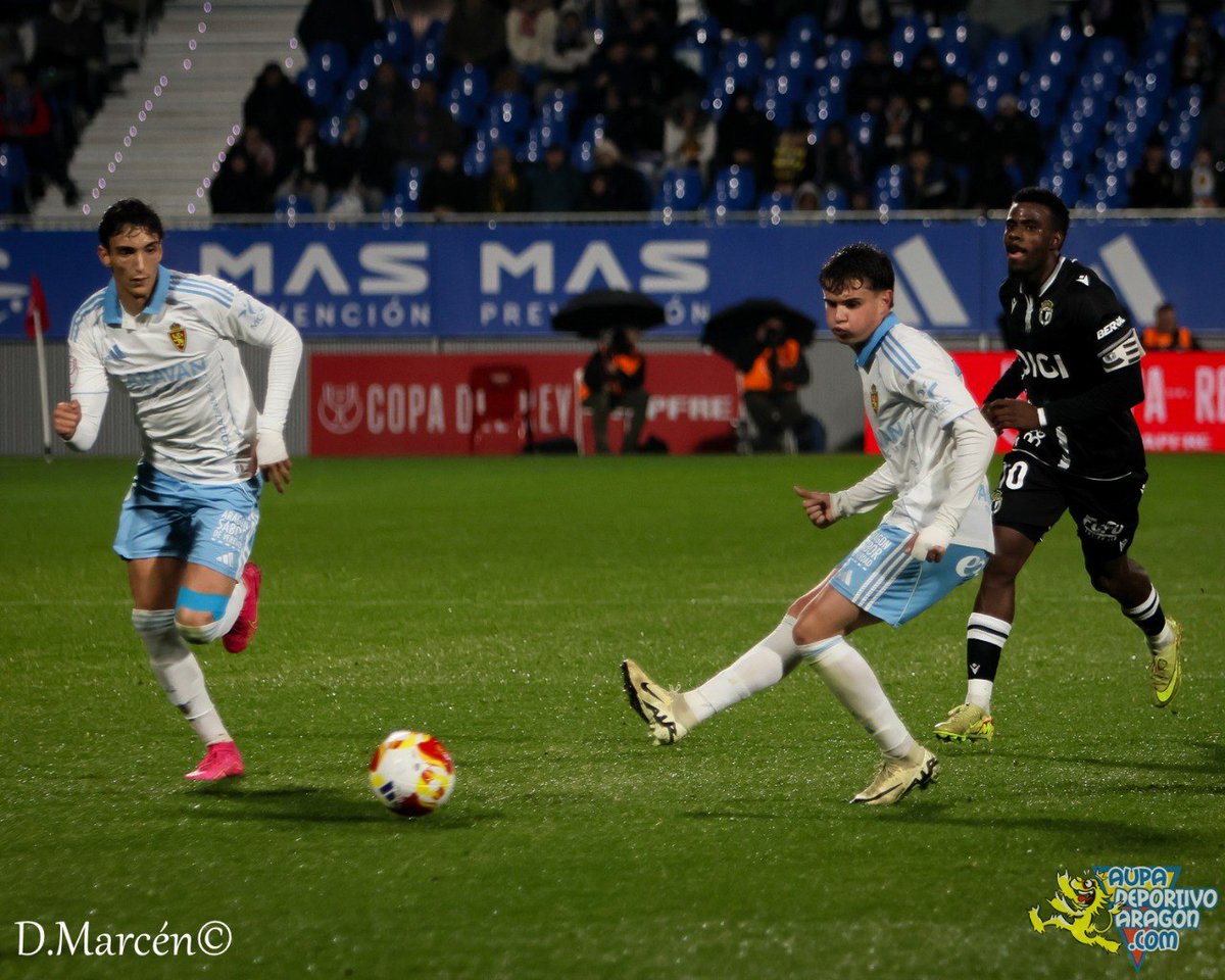 aupazaragoza_AZ's tweet image. 📸 de @dani_peterpan del partido de #CopaDelRey disputado el jueves entre @RealZaragoza 🆚 @Burgos_CF
aupazaragoza.com/px_gallery/cop…