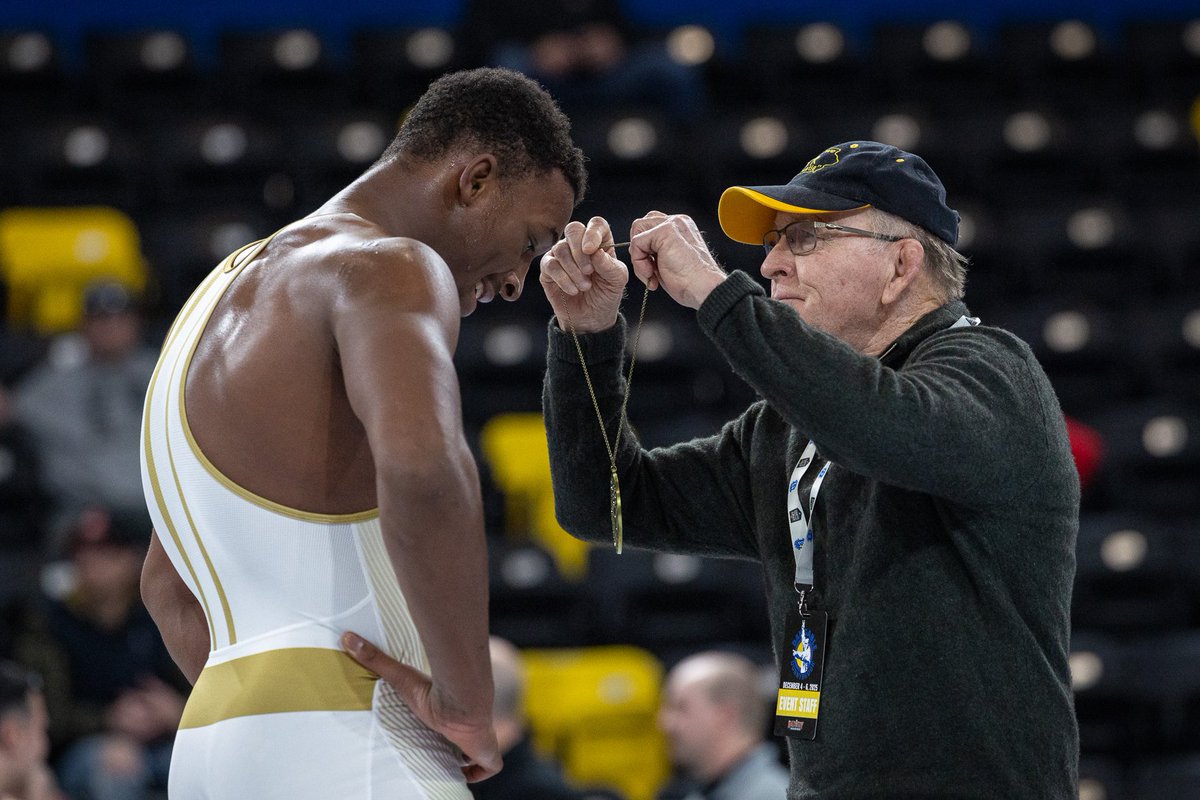 Andy_Hamilton's tweet image. Two of Iowa high school wrestling's all-time greats.