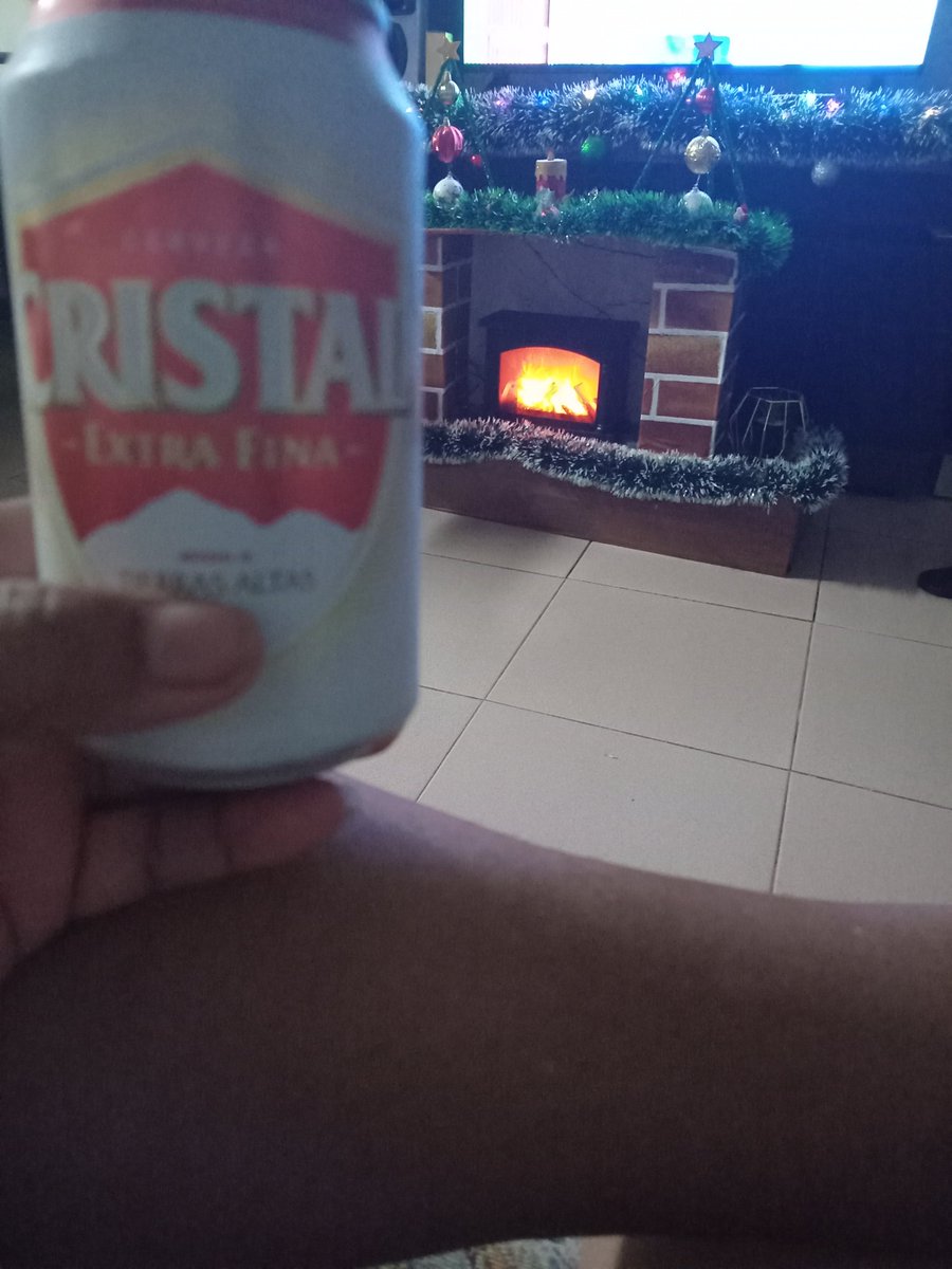 Aquí para no perde la costumbre🥂🥂😂😂