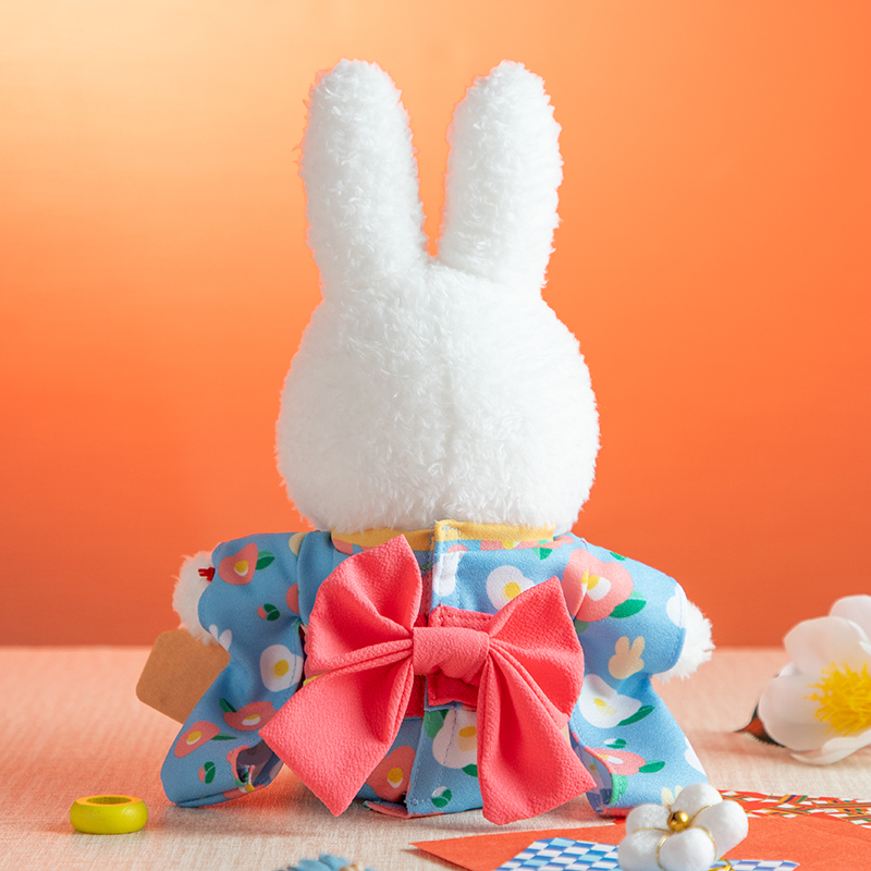 12月19日発売予定】 人気の着せかえほわほわぬいぐるみに季節のお花