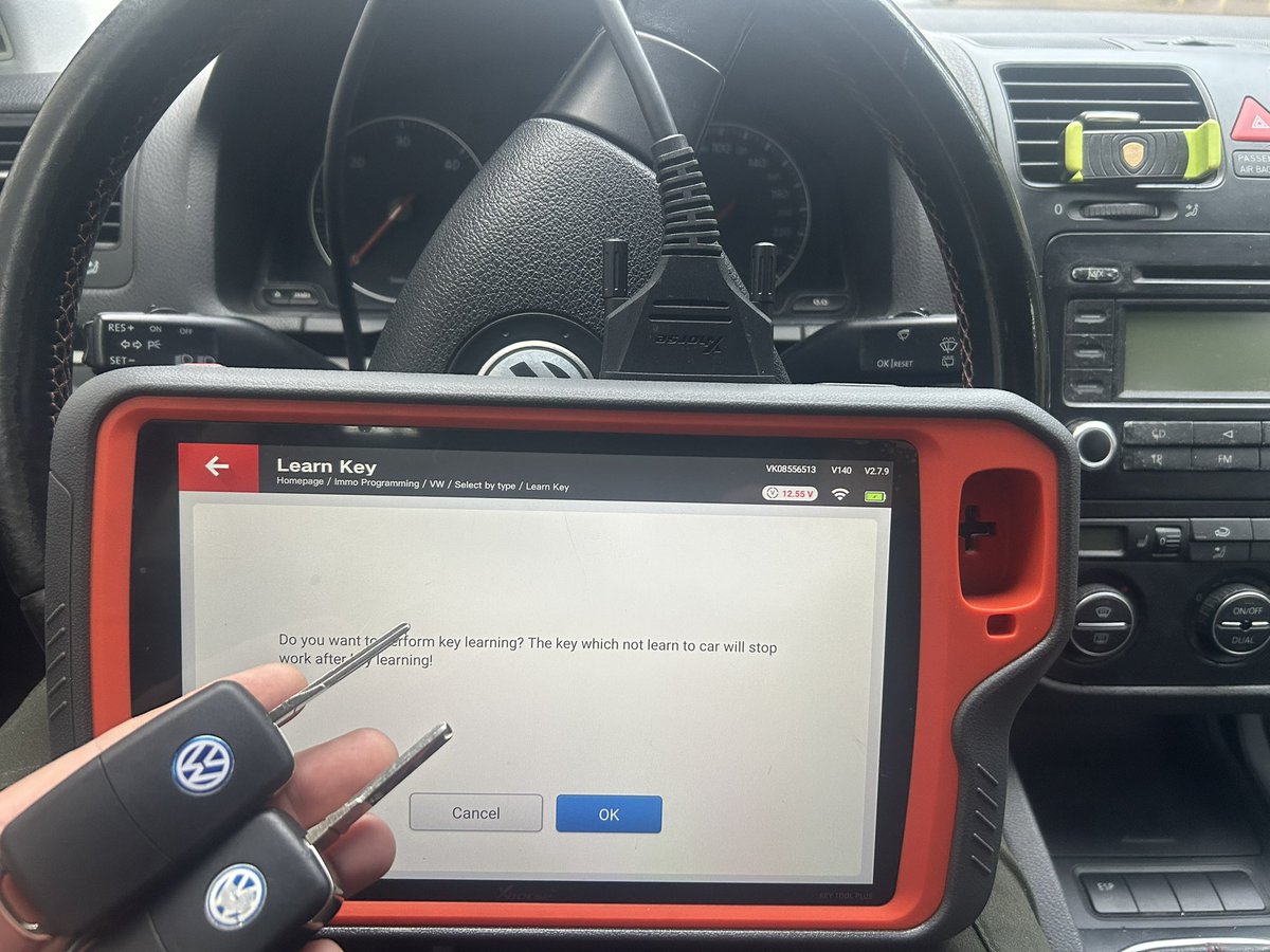 Master_Code_011's tweet photo. Izrada autoključeva za sve vrste automobila, kombi program, licenciranim dijagnostikama. Vaš Master Code 011. https://t.co/e1rQPEn4St