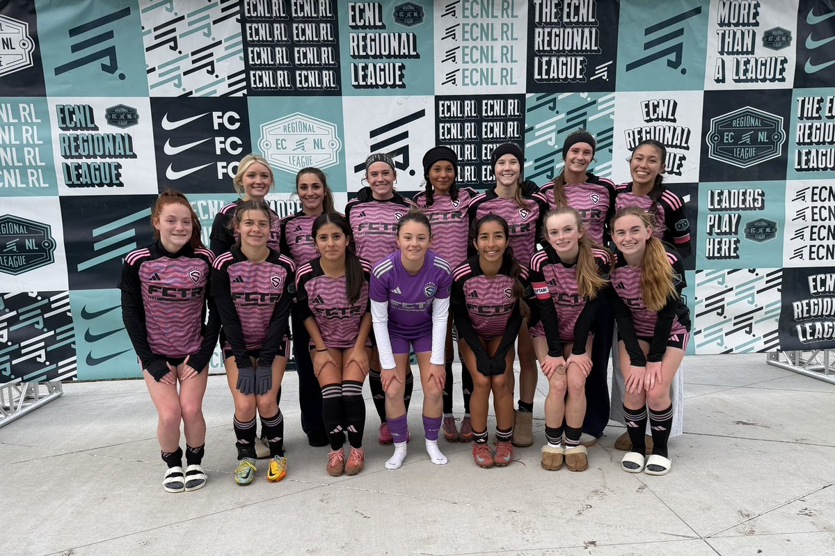 Royal08g's tweet photo. We are coming home from Kansas City UNDEFEATED!  

It was so cold, but we got the job done!👏

@NickSoutar @StingSoccerClub @ImCollegeSoccer @ImYouthSoccer @TheSoccerWire @SocAddicts @TopPreps @MaxPreps https://t.co/NwQCNc9xcm