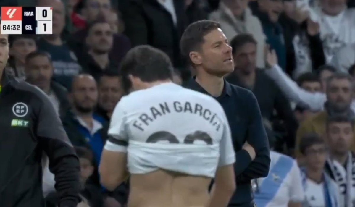 Sois muy jóvenes para recordar que en 2014 Ayza Gámez 'se atrevió' a expulsar a Cristiano Ronaldo. Lo metieron en la nevera, lo descendieron a segunda y abandonó el arbitraje.

Lo cuento para entender lo q le puede suceder a Quintero González tras las acusaciones de Xabi Alonso.