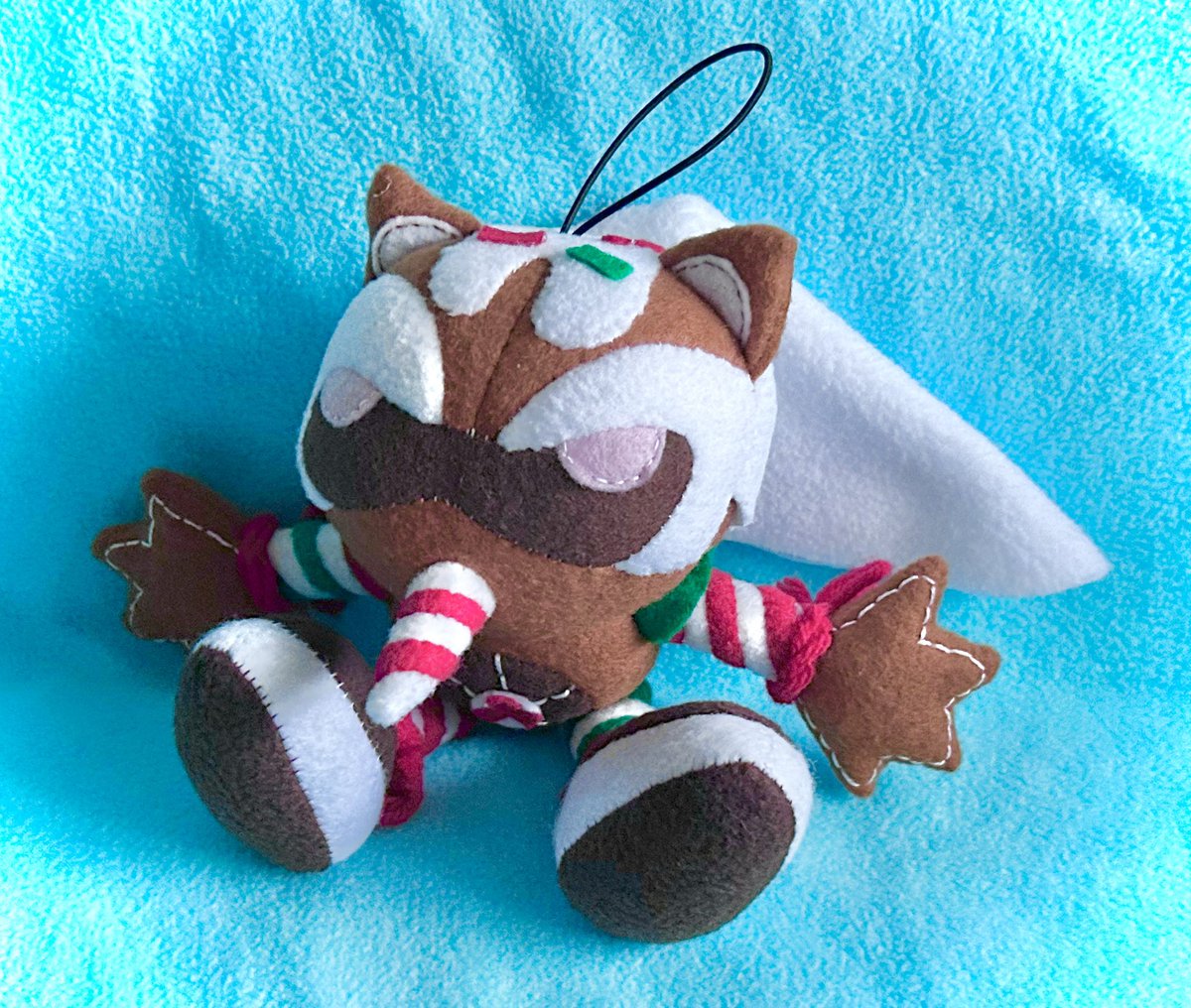 SonicRelated's tweet photo. Introducing….my own original Christmas plushie design! (In a simplified manner)

GINGERBREAD-AL SONIC! 🎄
(Or in this case, brittle-breadal) 

A festive variant of my standard hue hue customs for the holiday season! 

#MetalSonic #SonicPlush https://t.co/SLNYkTfWMO