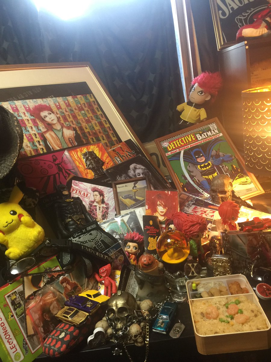 オハヨウゴザイマス…いやはやも〜ヤラカシタ昨夜夕飯後リビングのソファーに
陣取り映画鑑賞いつの間にか寝落ち腰が痛い横浜名物崎陽軒のチャーハン弁当🍱🍱🍱をカッ喰らうのだ！
師走も気が着きゃ8日目だわさ張り切って参る🚀🚀🚀