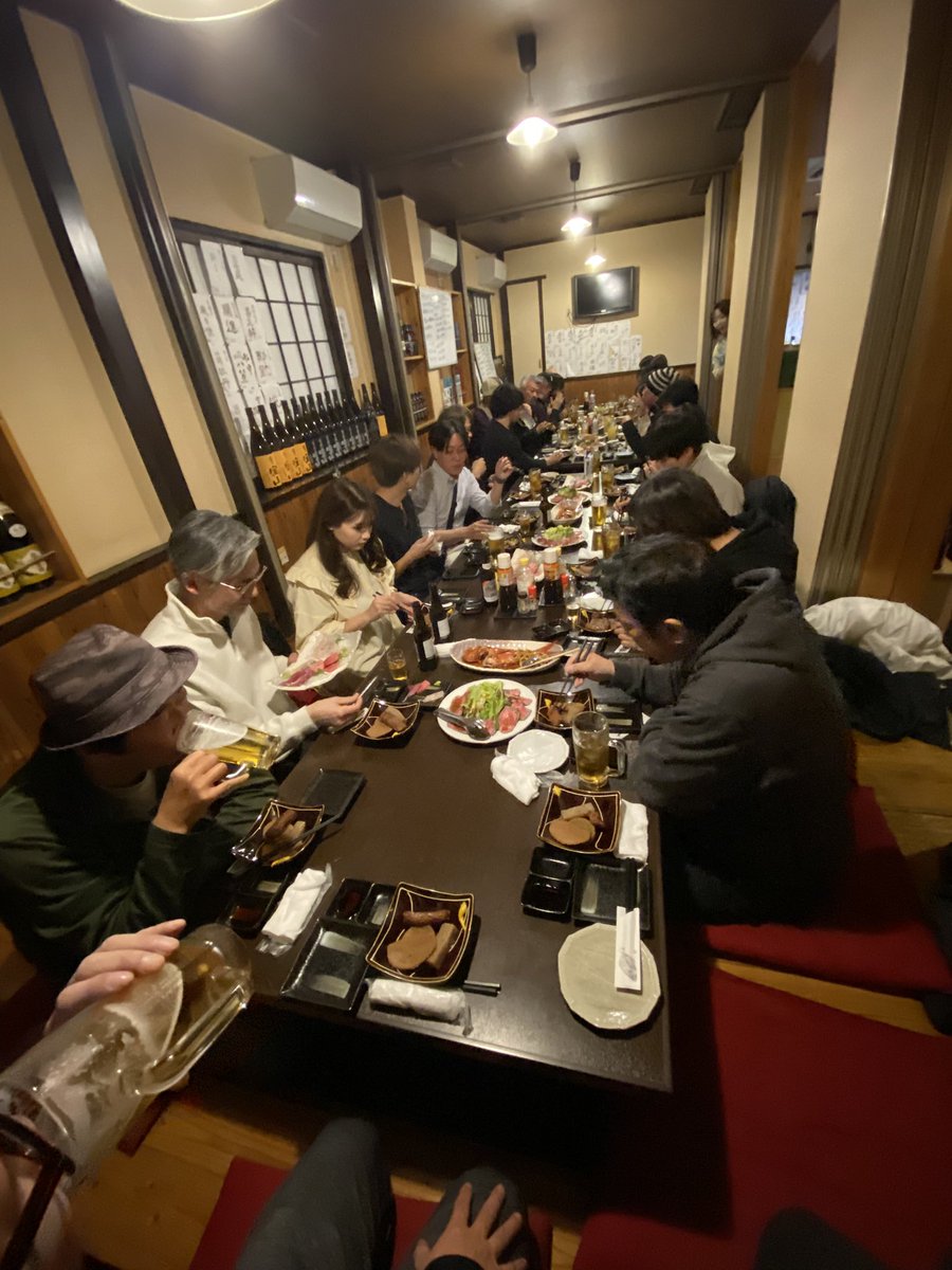 映画波の先へオールアップ❗️
打ち上げ(^^)皆様お疲れ様でした。皆様のお陰で素敵な映画が撮れました。ありがとう御座いました😊#映画
#波の先へ　#野口颯　#辻本達規　#本田剛文  #西尾まう