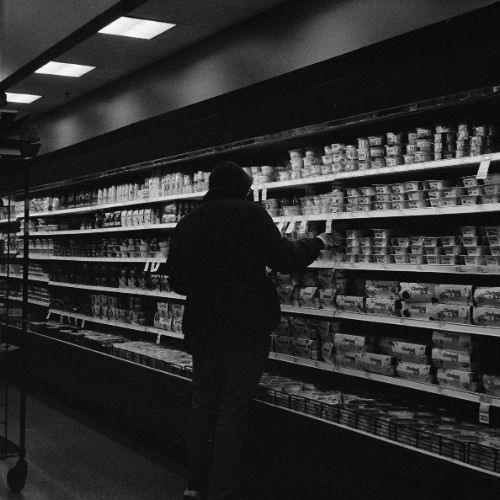 eDairyNews's tweet image. #WeeklyNews / 2025: A bittersweet year for the American #dairyindustry. Read the News 👉 buff.ly/8xD0fK3