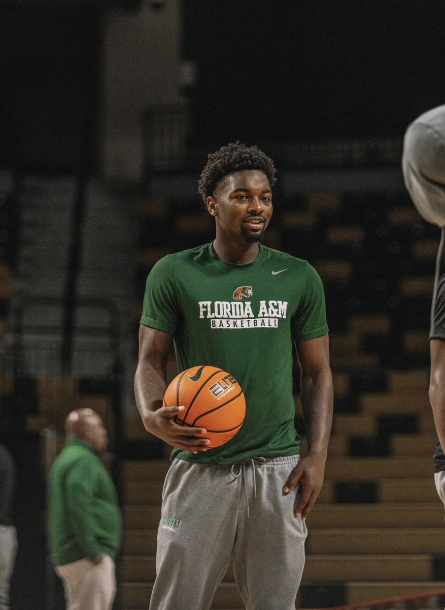 nardt5.. tweet media