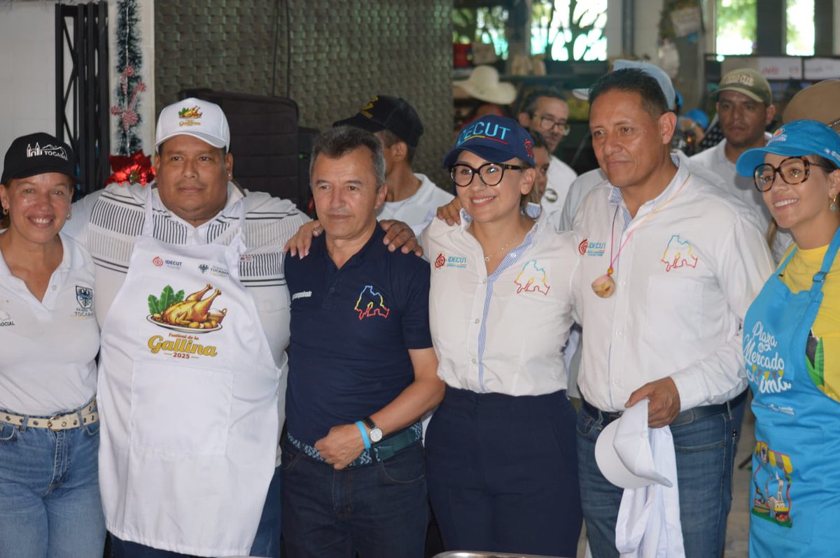 CundiAgro's tweet photo. 🐔🧺#Tocaima celebró una jornada inolvidable con el Primer Festival de la Gallina Tocaimuna, un encuentro que resaltó los sabores tradicionales, la riqueza cultural y los productos del campo que hacen único al municipio y a Cundinamarca. https://t.co/pMuyzrO5w4