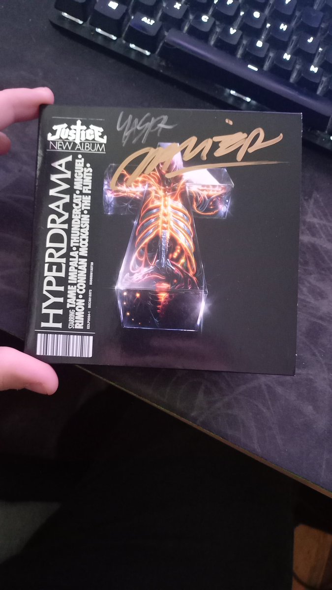 🖤S C O R C H Y🤍 tweet media