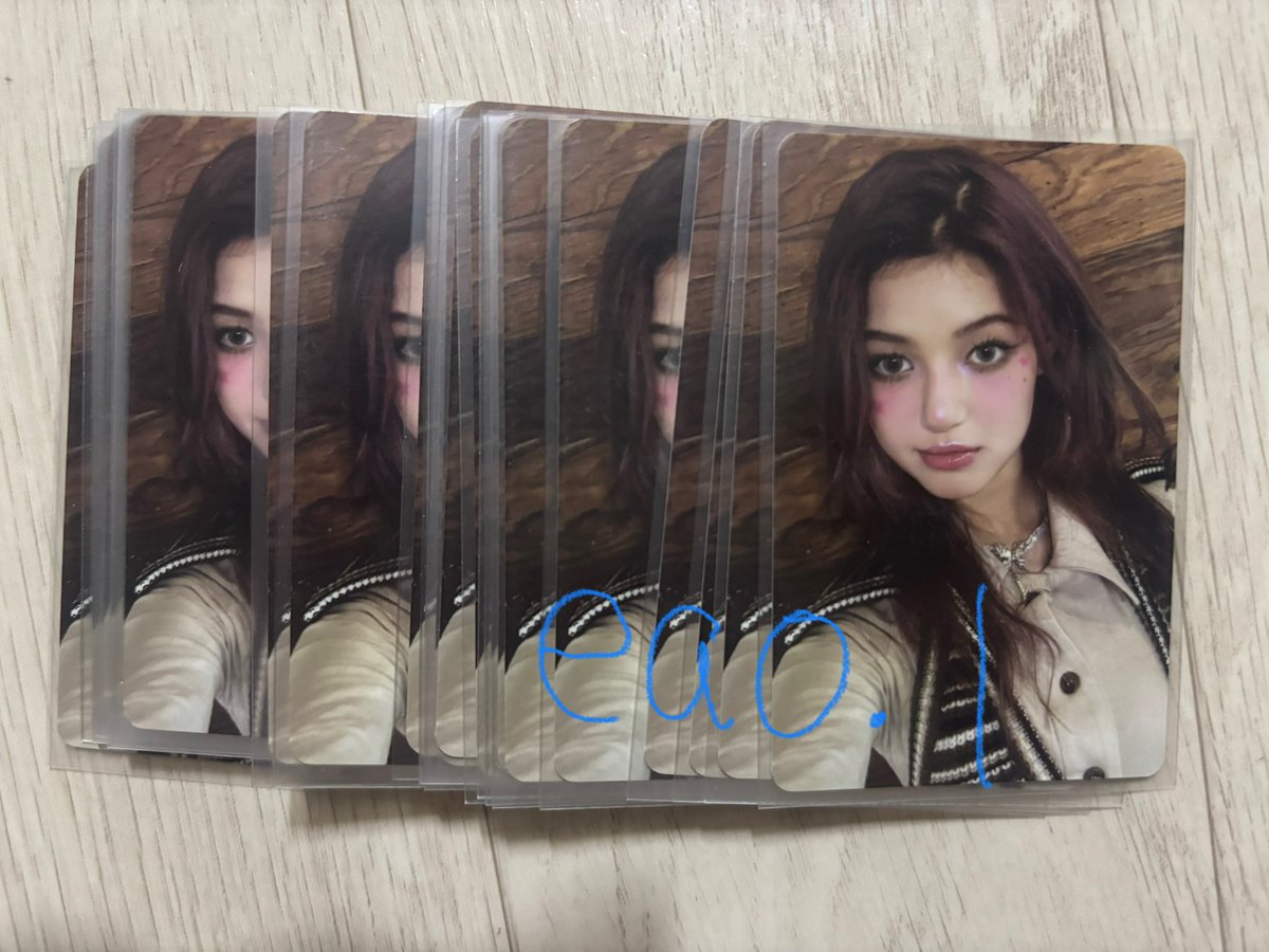 rui_iix's tweet photo. 뉴진스 포카 양도 판매

사진 인증⭕️ 준등기⭕️eng⭕️
거래 https://t.co/CdF52TDUPG

poca pc photocard wts 민지 하니 다니엘 해린 혜인 NewJeans minji hanni danielle haerin hyein weverse 겟업 get up 위버스 디마뮤 나밀 시그 버니즈 캠프 키트 kit 이즈위 superneutral 라인프렌즈 팝업 sell https://t.co/UQFhcpcXNj