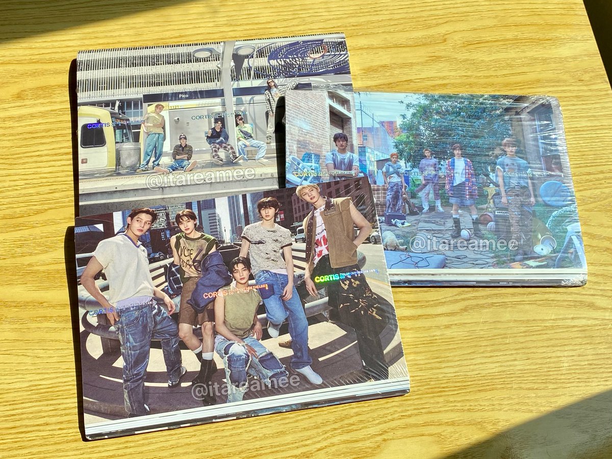 itareamee's tweet photo. พร้อมส่ง✨ อัลบั้มเต็ม ไม่แกะ มีครบ 3 Ver. 
( scene1 , scene2 , scene3 ) 

- scene ละ 400 ฿ 
- 🎁 ของแถมจุกๆ LOMO CARD &amp; more 🎁 
- shipping เอกชน 50 

* สอบถามเพิ่มเติม dm *
#ตลาดนัดcortis https://t.co/AHCkFmXQFs