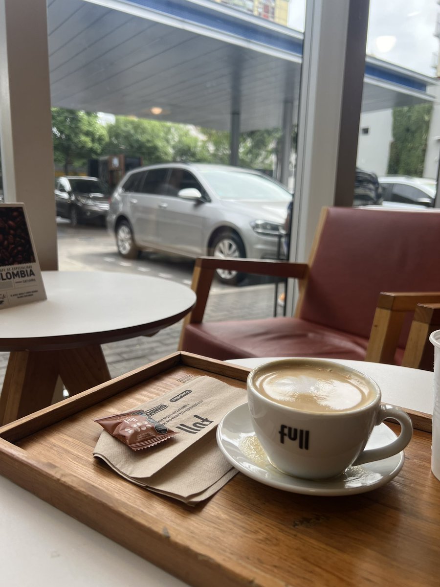 Café con el variant de fondo 😍