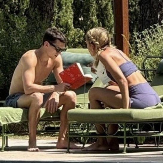 chris ༯ tweet media