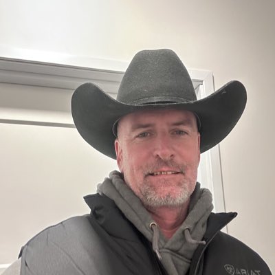 Alivengood's tweet photo. #NewProfilePic https://t.co/1WgnebWaBV