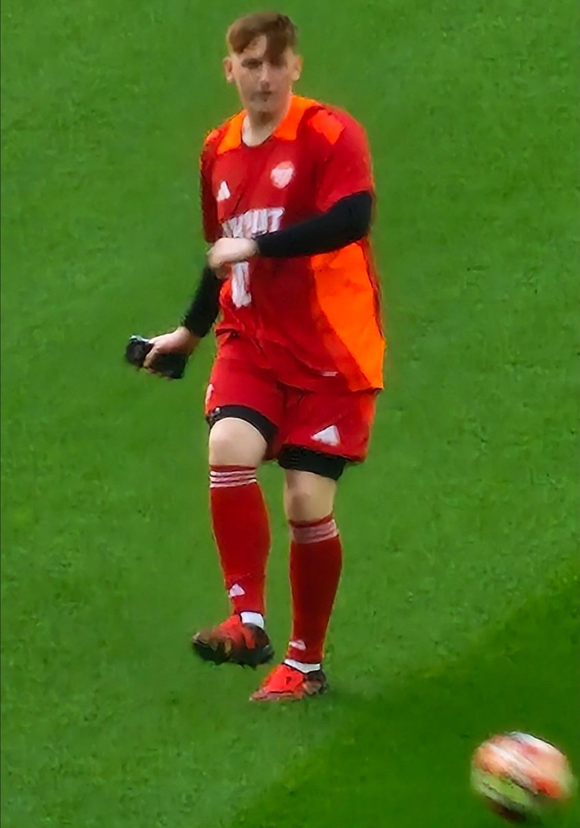 Zoeimbimbo's tweet image. What a Ginge 2025 we've had... watching him play in 3 charity football matches (@Sidemen /Wembley, @socceraid /Manchester &amp;amp; @striver_app /@WorthingFC) and watching him for 3wks in @imacelebrity  #TeamGinge #KingOfTheJungle 🧡🏆👏🏻 @angryginge13 #AngryGinge