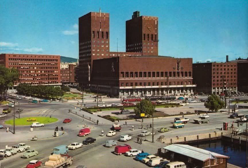 Rådhusplassen var flott før også, når den var Oslos midtpunkt