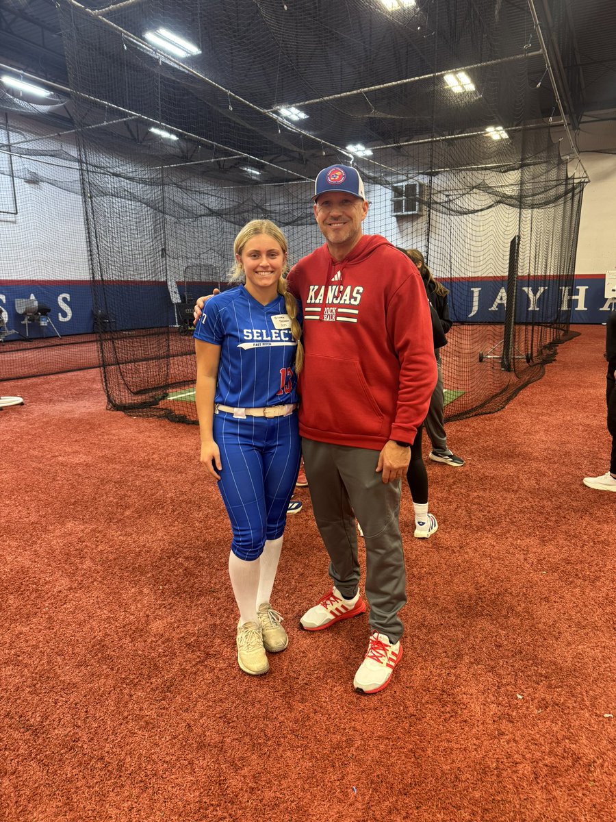 BriBrenneke27's tweet image. I had such a great day at @KUSoftball hitting camp today! Thank you to all the coaches and players especially @JackNLucysDad for all the great tips and new drills! 
Recently I have been working hard on my bat speed and exit velocity with my hitting coach. At camp today I topped…