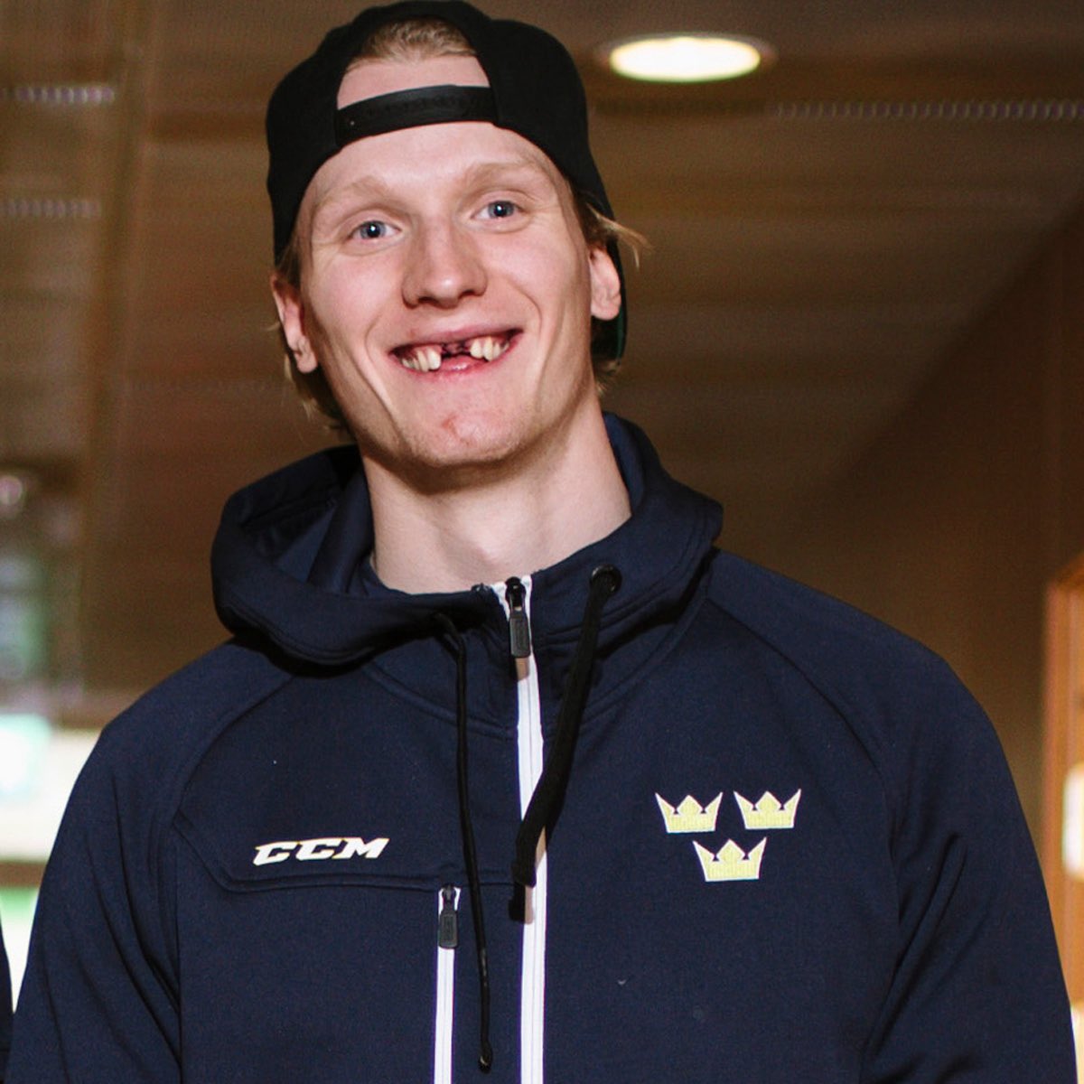 KLINGBERG!!! SHARKS LEAD 2-1!!!