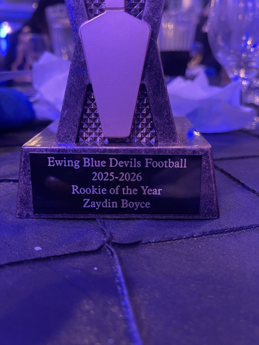 zaydinboyce11's tweet photo. Blessed! Thank you to my coaches, team, and family #recruiting, #NCAA, #CollegeSports , #classof2029 #footballrecruiting #rookieoftheyear https://t.co/zMhCQoQQkM