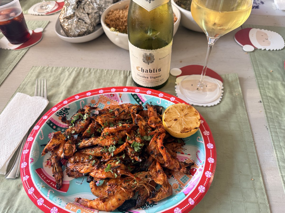 Domingo e hicimos camaroncito sarandeado, quedó rico