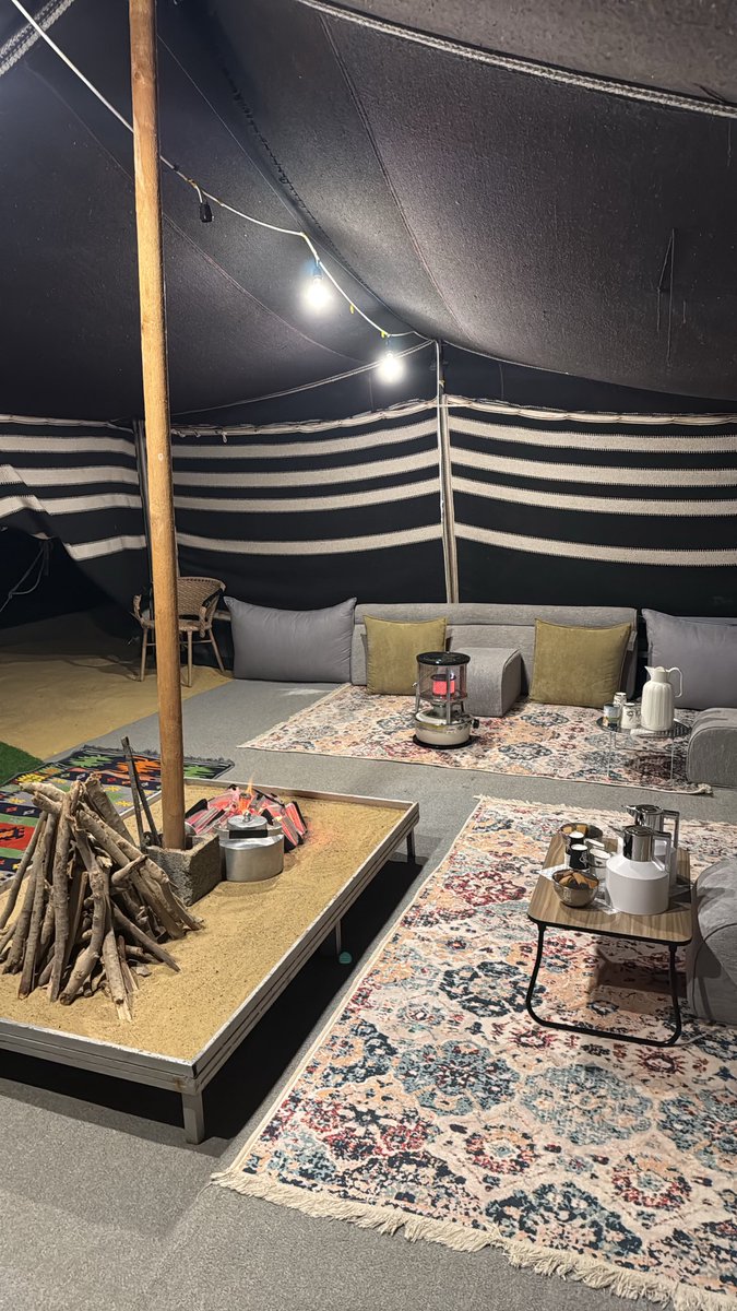 _12rf's tweet image. ليت بالي مثل ليل الشتاء دايم طويل 
لو يمرّه طاري شين .. من طوله نسى