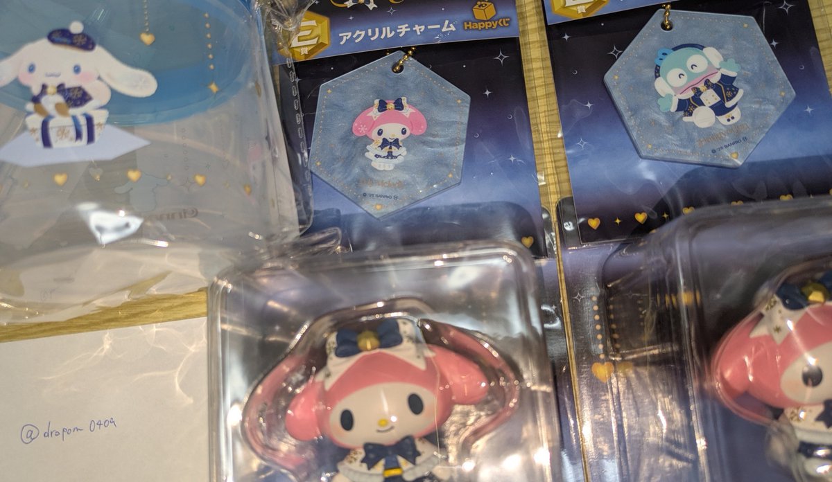 dropom0409's tweet photo. 【交換】
Happyくじ Sanrio characters Holiday Collection 
サンリオ

譲）
1️⃣
特賞 クロミ ぬいぐるみ

2️⃣
A賞 フィギュア マイメロ 

3️⃣
D賞 キャニスター シナモン
E賞 アクリルチャーム ハンギョドン/マイメロディ

↓リプライに続きます↓ https://t.co/IGHly5lizI