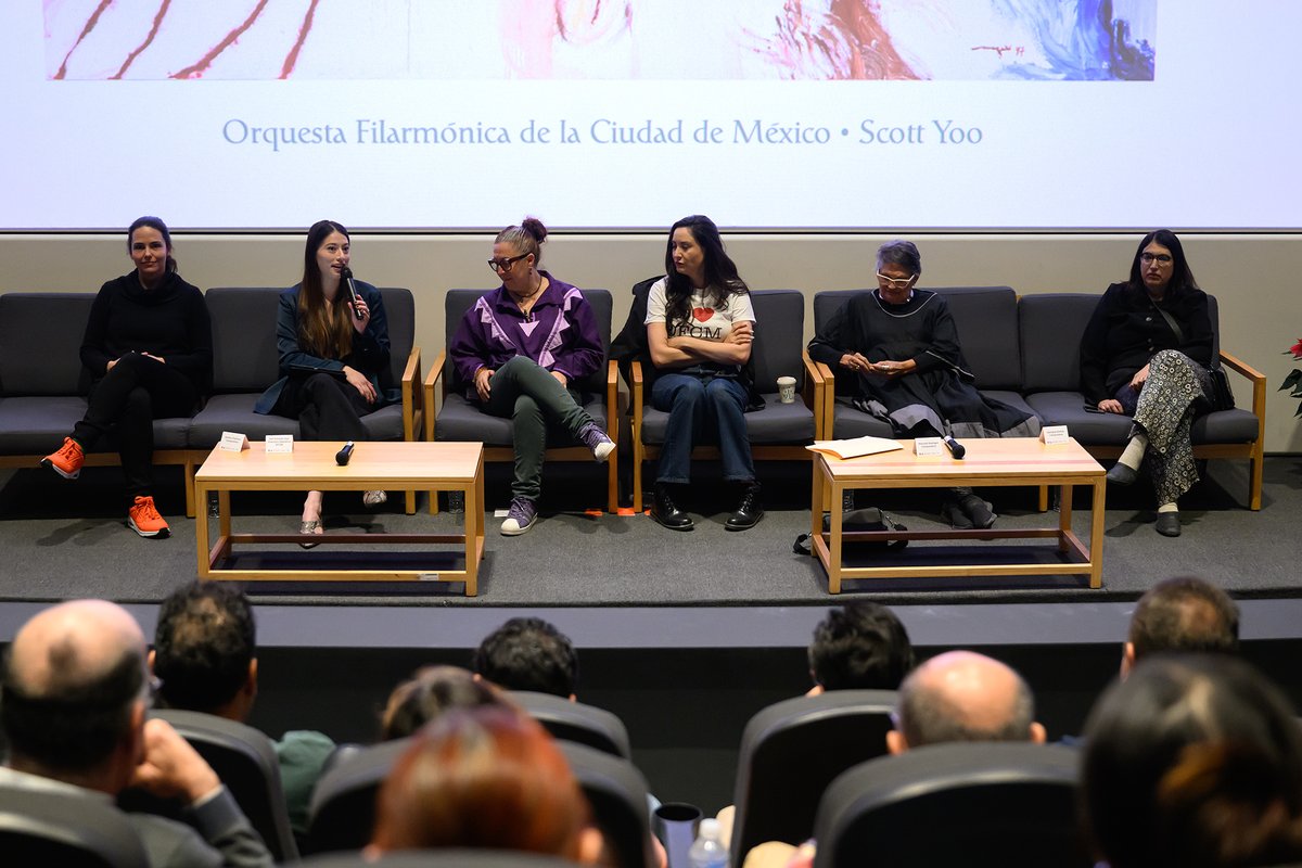 Da_Estrada_'s tweet photo. Presentamos New Orchestral Music from Mexico, este disco corrige una omisión histórica y afirma una política cultural que abre espacios y proyecta la creación de las mujeres hacia el mundo.

@OFCMex  @CulturaCiudadMx https://t.co/BjJNx2UR28