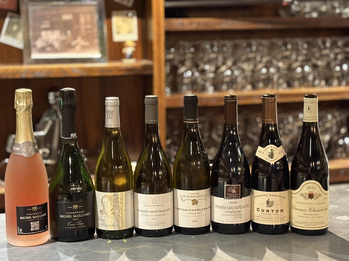 ChPaillet21's tweet image. Dégustation ViniusVIP ! Champagne + 1e crus et Grands Crus du Bourgogne avec une surprise du domaine Christophe Semaska (Rhône) à la cave VinoSapiens (Paris 7e). 
Merci à l’ami Alexandre Parigot, vigneron bourguignon, pour sa présence et son savoir.
