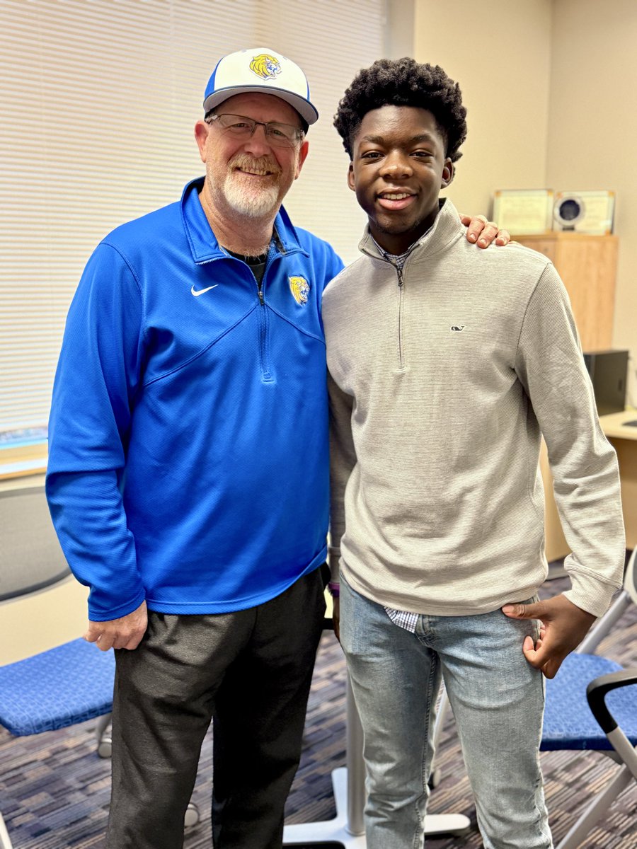 Ashyr Robinson tweet media