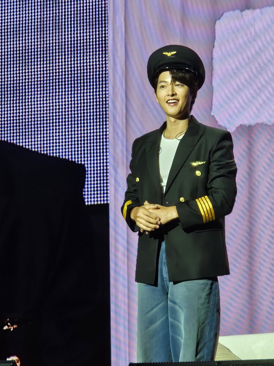 이렇게 당근을 흔들었는데 우리가 눈치없이 셰프를 외친건가🫠