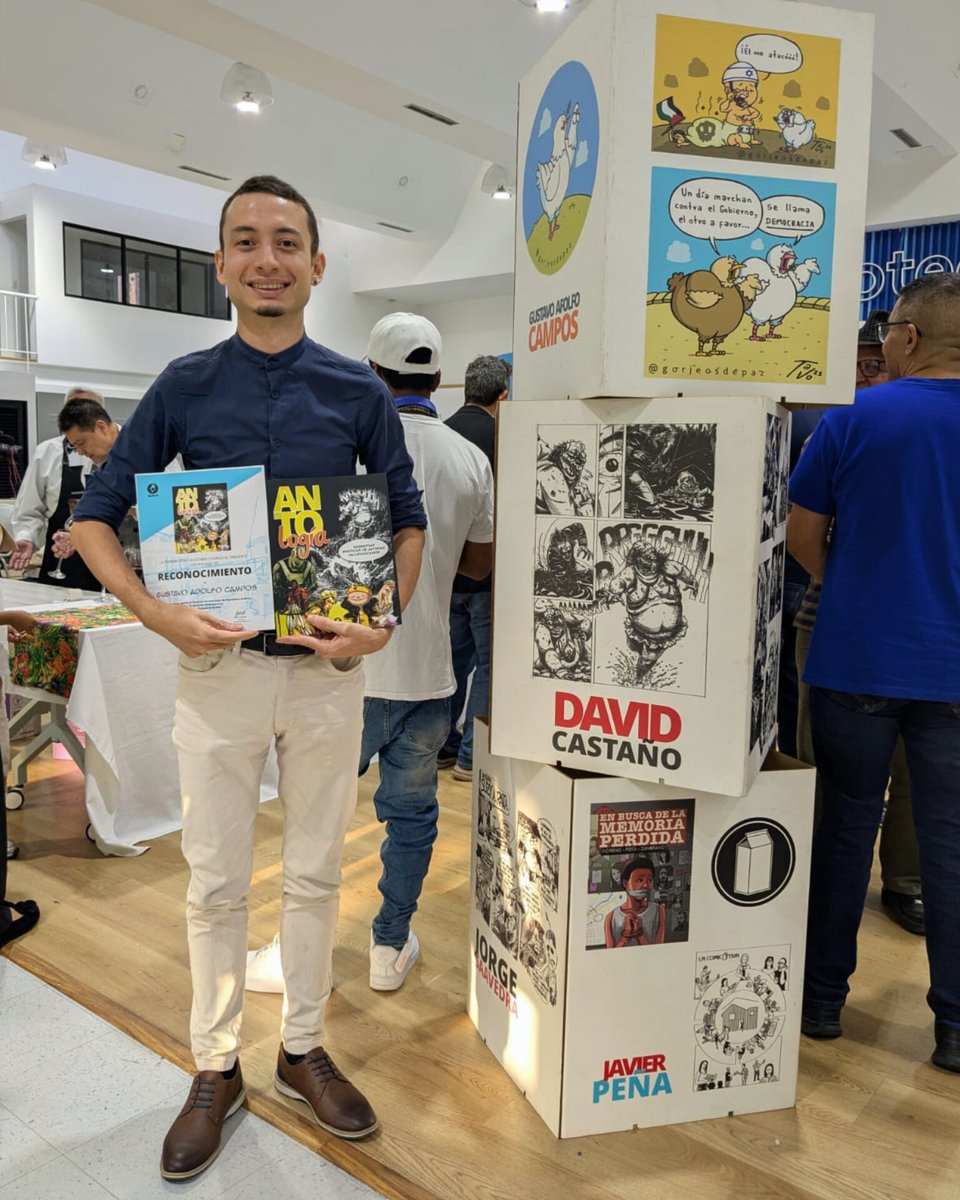 Eldibujomano's tweet photo. Presentación principal del libro 'Antología de Narrativas Gráficas de Autores Vallecaucanos'. Mi más sincero agradecimiento a la @FCalicomix por la invitación a participar en este proyecto, a los colegas, y amig@s por su apoyo.
.
.
.
#cali #calicolombia🇨🇴 #arte #comic #caricatura https://t.co/1LcktuZG3p