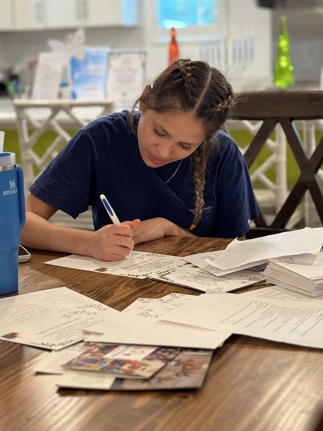 Our team is in full holiday mode at Valerie’s House. In this photo: Briza, our teen ambassador who once came through our program, and Kayla, our newest team member, helping hand-write every card we send. ❤️

We’re so grateful for everyone who helps make Valerie’s House what it is