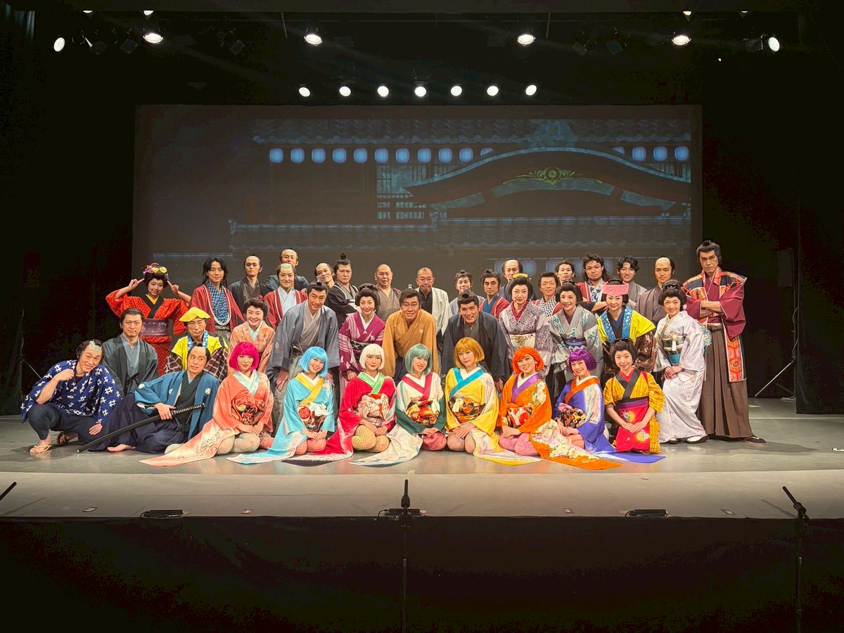 ogurasuguru's tweet photo. 『究極版！そして龍馬は殺された』
無事に終演いたしました！
観に来てくださった皆さん、応援してくださった皆さん、キャスト、スタッフの皆さん、ありがとうございました！
楽しくてあっという間の一ヶ月でした！ありがとうございました！
今日からまた気持ちを切り替えて頑張ります！ https://t.co/vzyPFYvyoy