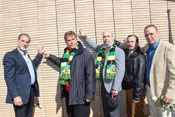 "Ellos murieron luchando contra el colonialismo y el neocolonialismo. Ellos murieron luchando contra el racismo y el apartheid (...) Para ellos: ¡Gloria eterna!" #FidelXSiempre  #Cuba #CDRCuba #LosCinco