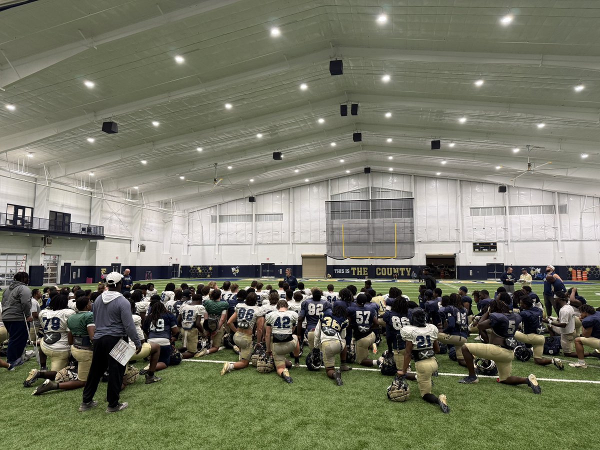 Coach Mod 🐶 tweet media