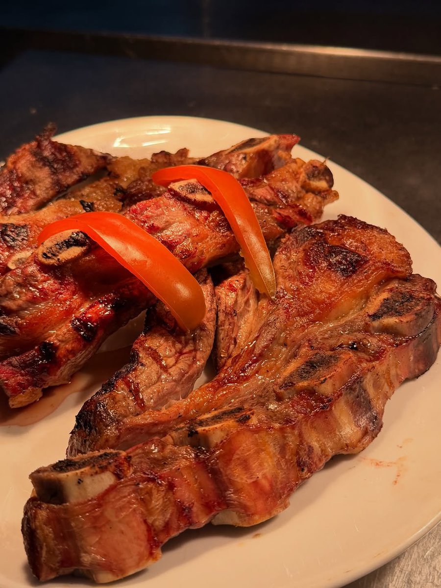 LaCasonaDFlores's tweet photo. Los mejores platos de bodegón, te esperan en La Casona de Flores ❤️
Tooooodo el día con la cocina abierta para que disfrutes de la mejor gastronomía
¡Te esperamos!
#lacasonadeflores #bodegon #findexl #dondecomer #restaurante https://t.co/ulfn0COebH