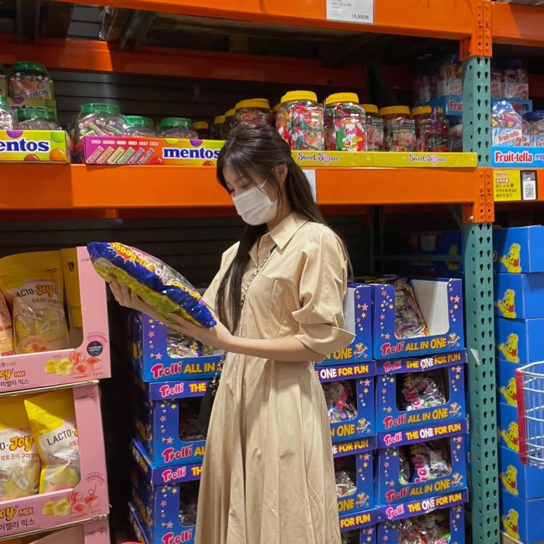 nellevoux's tweet image. ⠀⠀⠀⠀⠀⠀

 ©nellevoux posted.

今日は毎月の買い物をし、スナックのお店に立ち寄りました。

 ︎ ︎ ︎ ︎ ︎             ︎ ︎ ︎ ︎