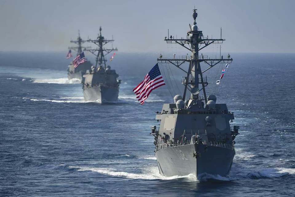 En 2003 EEUU invadió Irak, país con petróleo y fundador de la OPEP.
En 2011 EEUU invadió Libia, país con petróleo y  fundador de la OPEP.
Y ahora en 2025 quiere invadir Venezuela, país con petróleo y  fundador de la OPEP.
La causa de una invasión no es la droga, es el petróleo