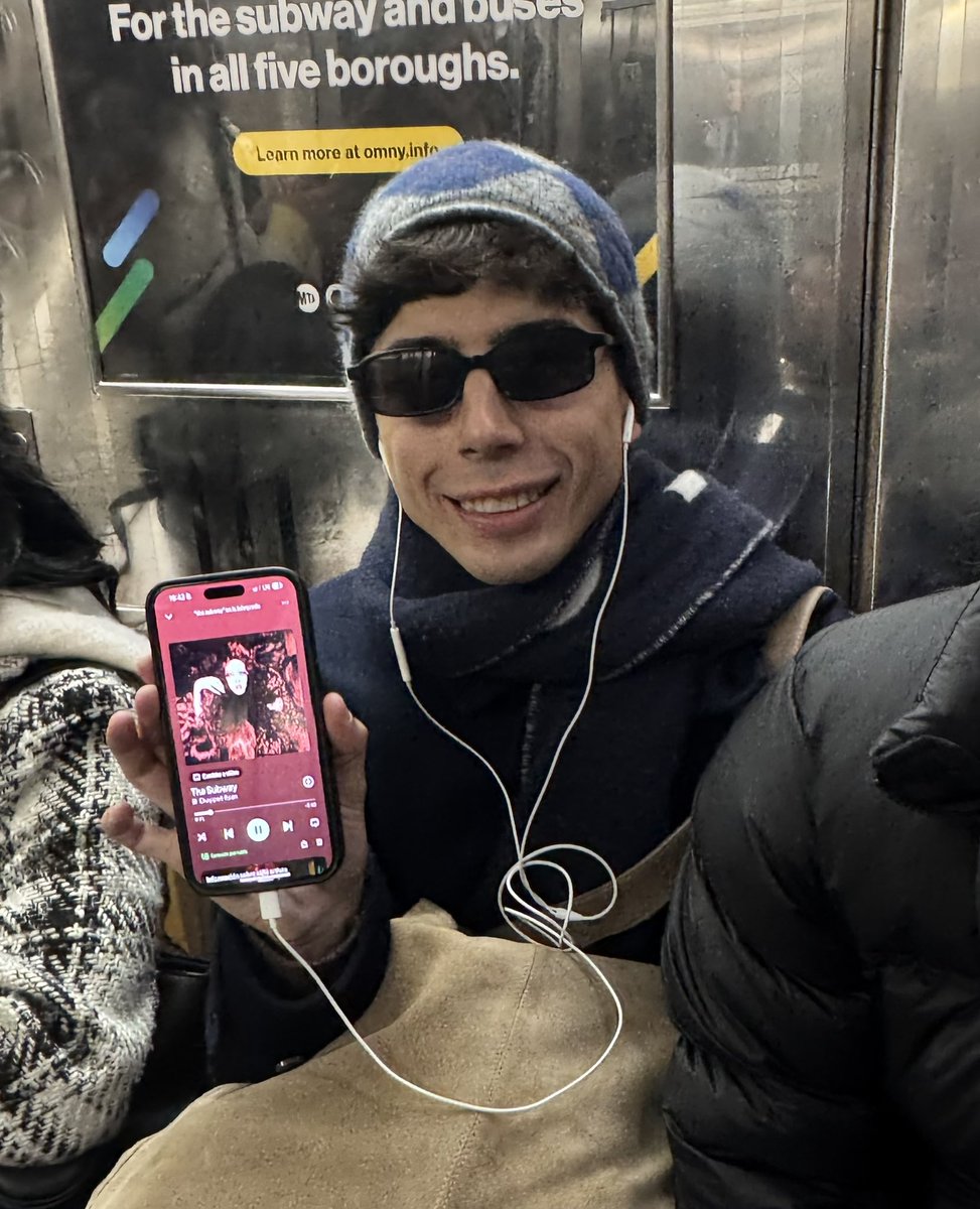 carlos (@carlospeguer) on Twitter photo 