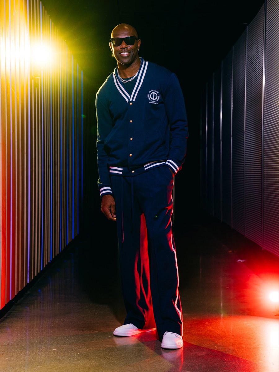 sixers's tweet image. T.O. in the building 🕶️