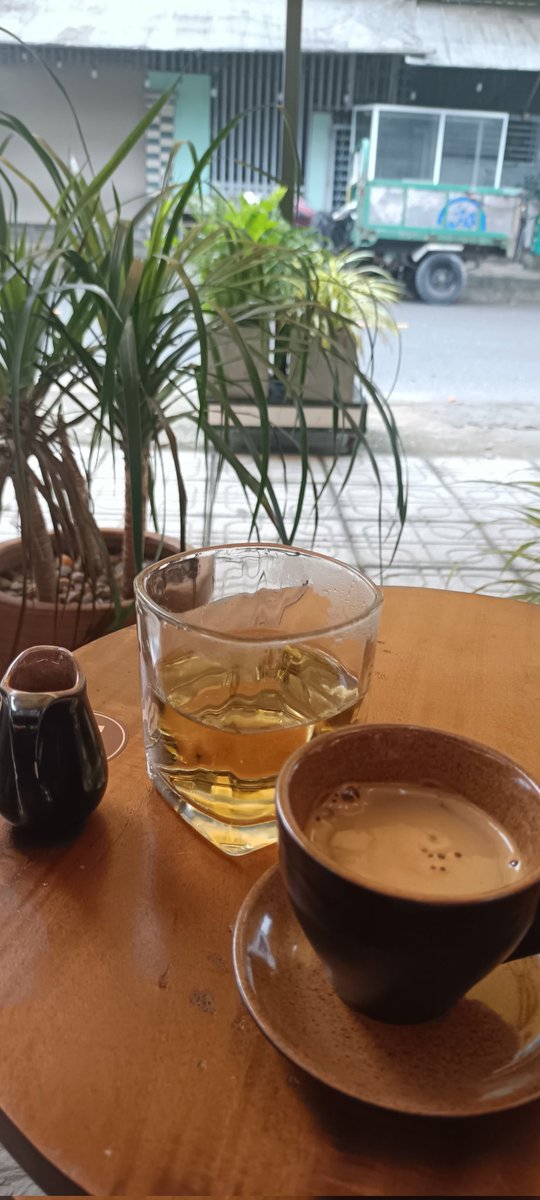 Vhao01's tweet photo. Cafe đầu tuần 🎉 https://t.co/foKFitrc5V