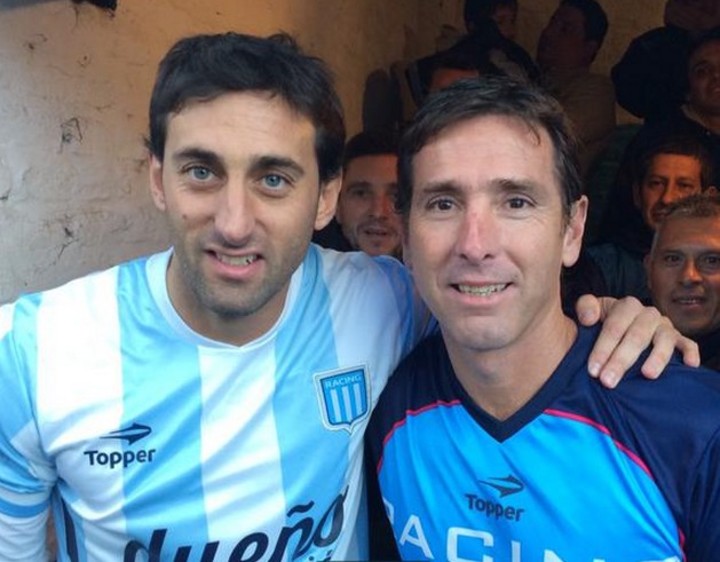 LiverpoolArg7's tweet photo. No se olviden nunca que Ubeda fue para atras con Racing en la Bombonera, no debe entrar nunca más al club. https://t.co/k0UZ6lvXSs
