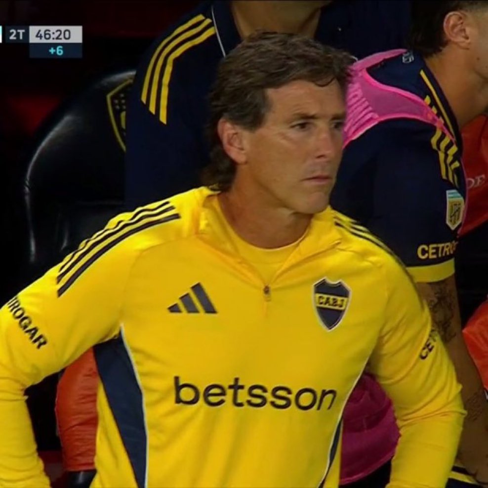 seria una VERGÜENZA que este tipo siga siendo el tecnico de Boca. chau Ubeda.