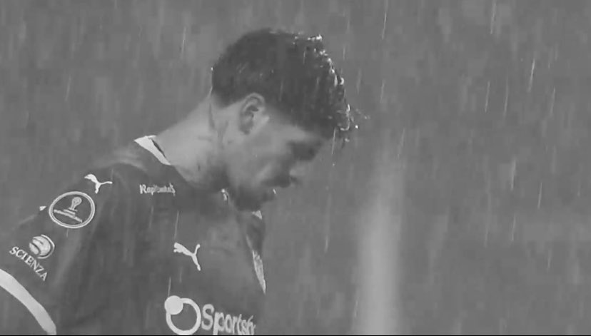 gasticai30's tweet photo. Metanse la Sudamericana por el orto. https://t.co/kNn5oFEhWY