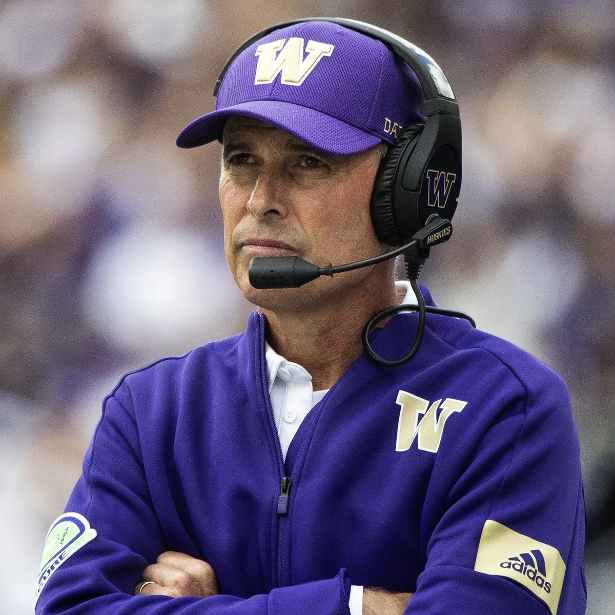 LABowlGame's tweet image. Shoutout Chris Petersen 

A Boise State and Washington football legend 🐐