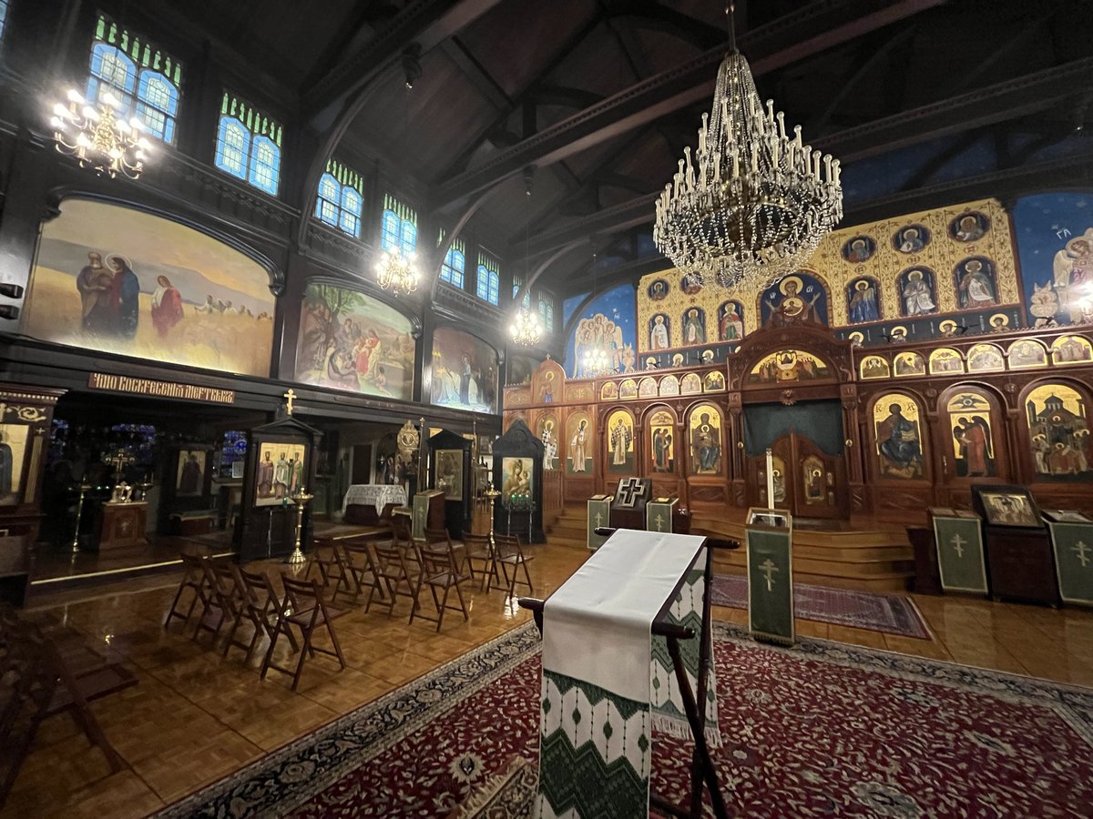 chasingdomes's tweet image. Holy Virgin Protection OCA Cathedral in Manhattan’s East Village. Tucked away on the right side is a spectacular little side chapel.